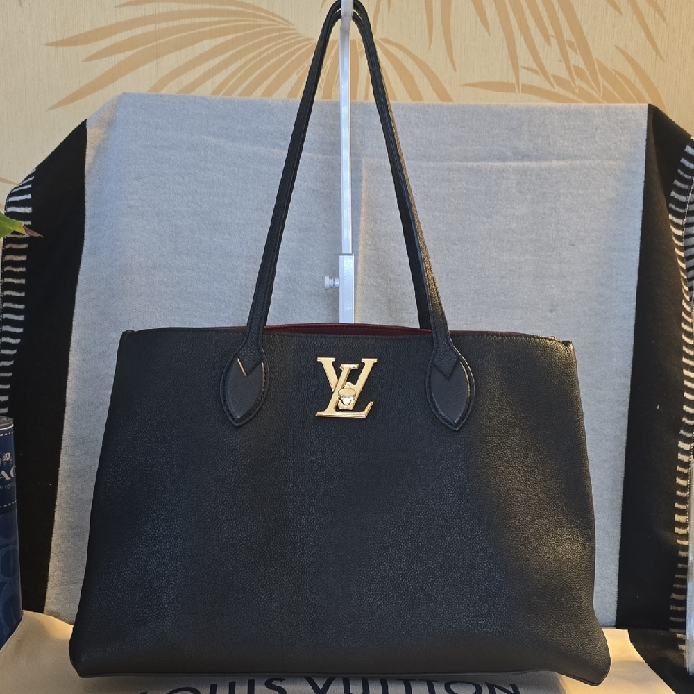 Louis Vuitton Lockme Shopper Tote Bag